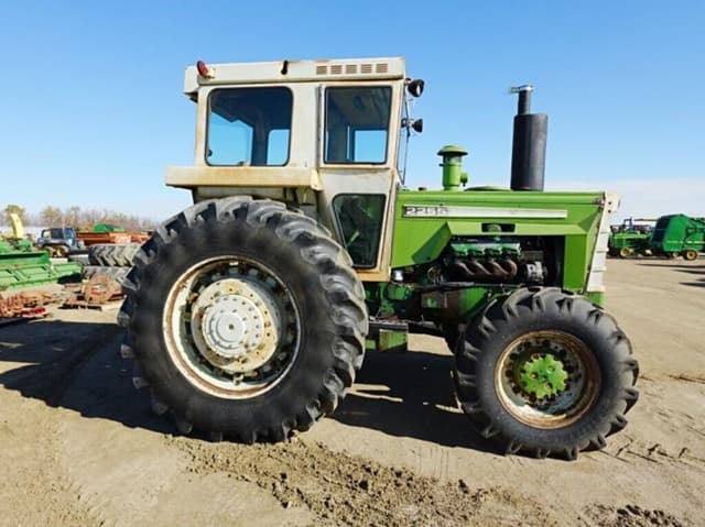 Image of Oliver 2255 equipment image 2