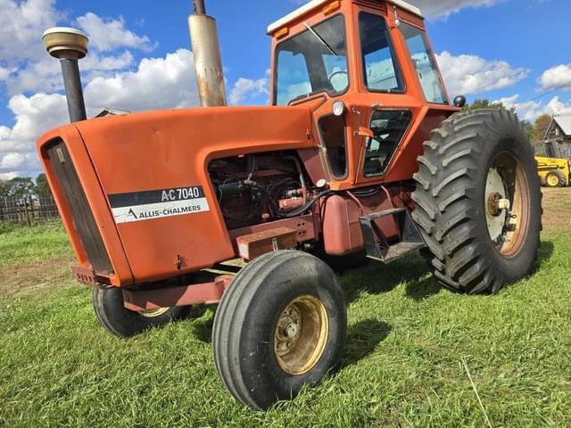 Image of Allis Chalmers 7040 equipment image 2