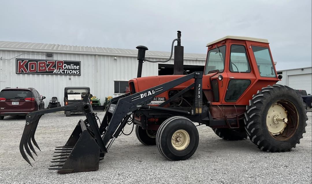 Image of Allis Chalmers 7040 Primary image