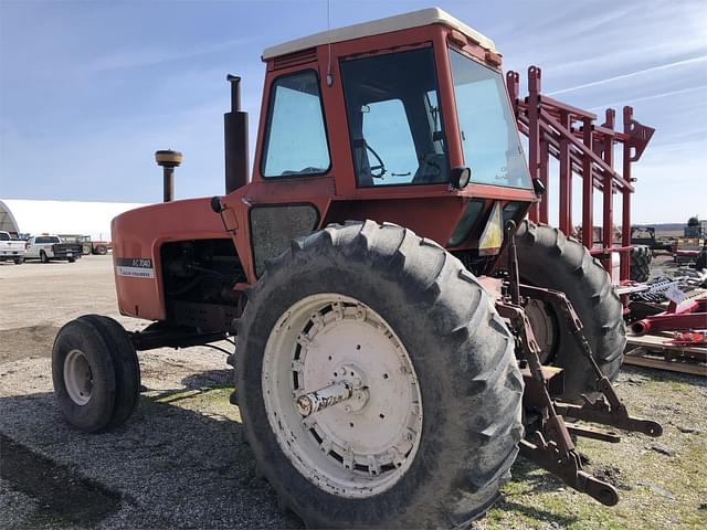 Image of Allis Chalmers 7040 equipment image 4