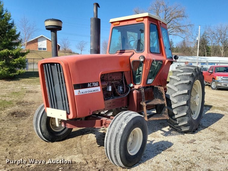 1975 Allis Chalmers 7060 Equipment Image0