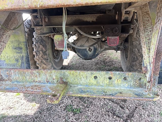 Image of Chevrolet C60 equipment image 3