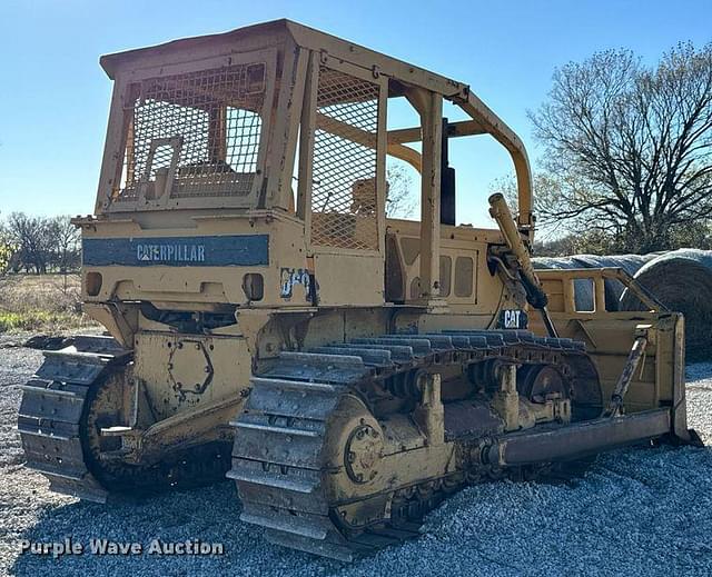 Image of Caterpillar D6C equipment image 4