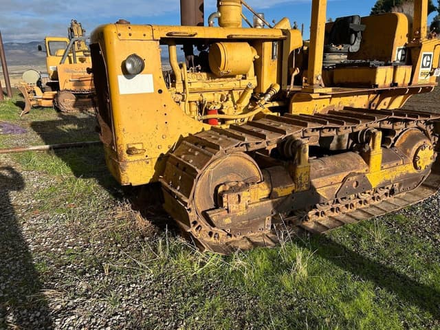 Image of Caterpillar D6C equipment image 3