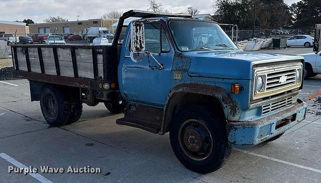 Image of Chevrolet C50 equipment image 2