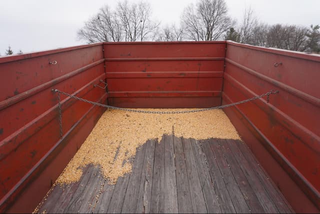 Image of Chevrolet C60 equipment image 3