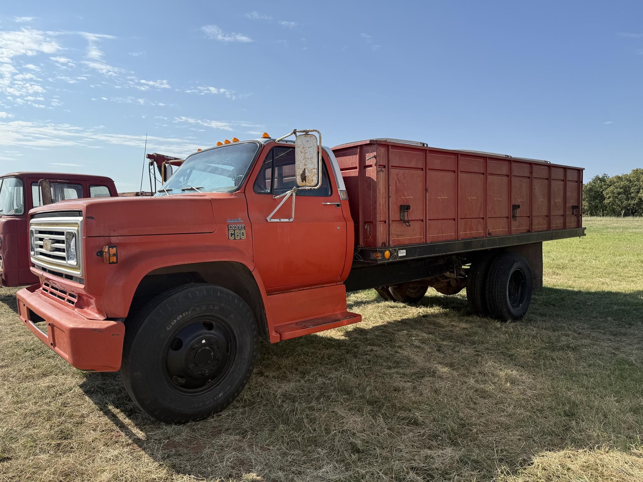 1975 Chevrolet C60 Equipment Image0