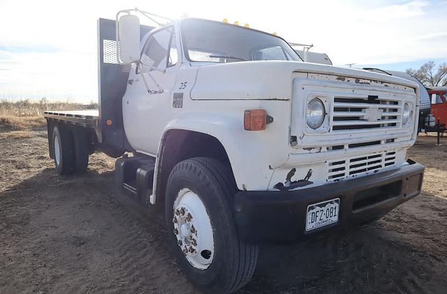 Image of Chevrolet C65 equipment image 1