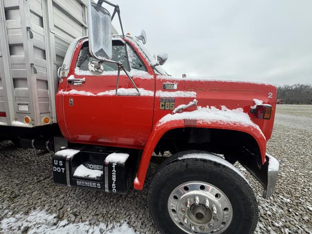 Image of Chevrolet C65 equipment image 4