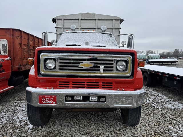 Image of Chevrolet C65 equipment image 1