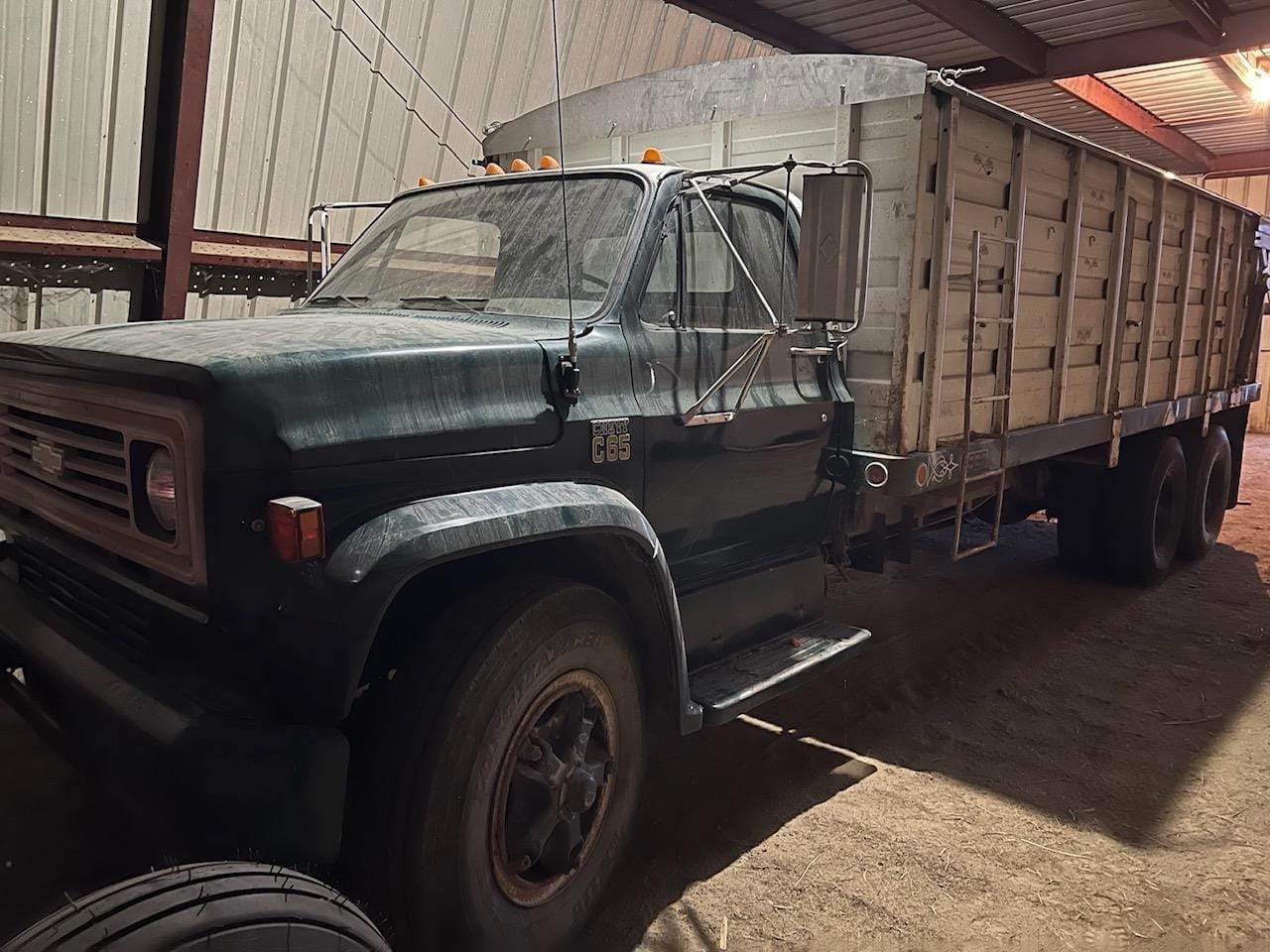 Main image Chevrolet C65