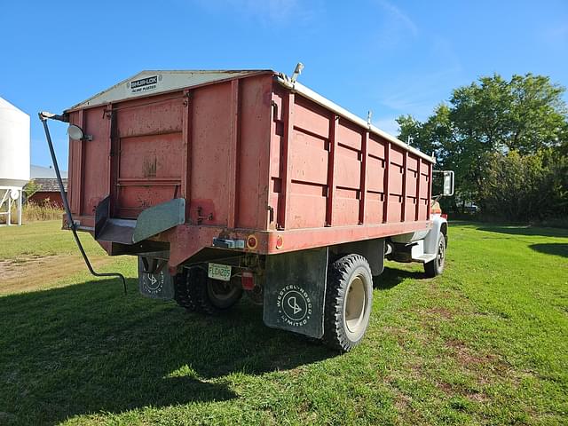 Image of Chevrolet C65 equipment image 4