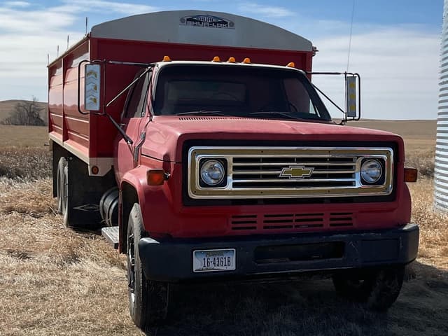 Image of Chevrolet C65 equipment image 1