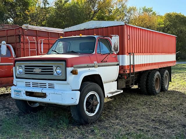 Image of Chevrolet C65 equipment image 1