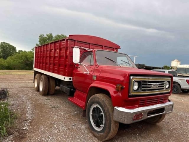 Image of Chevrolet C65 equipment image 1
