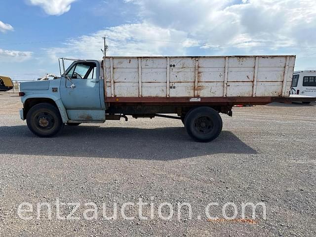Image of Chevrolet C60 equipment image 4