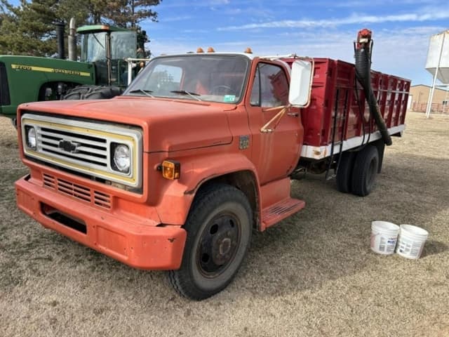 Image of Chevrolet C60 equipment image 2