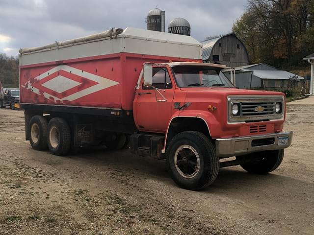 Image of Chevrolet C65 equipment image 1