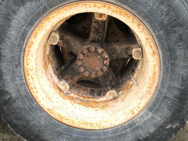 Image of Chevrolet C65 equipment image 4