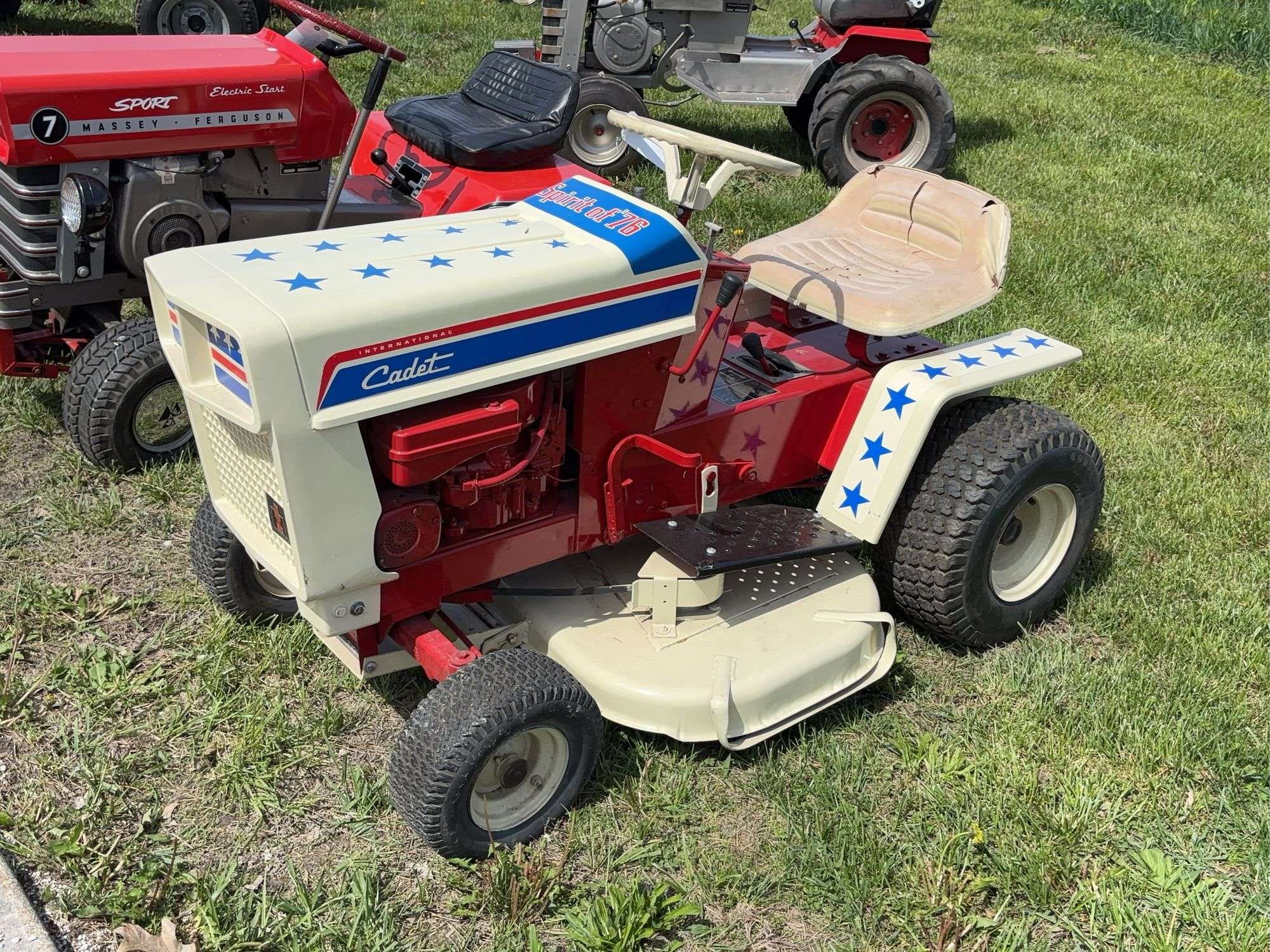 1975 Cub Cadet 76 Equipment Image0