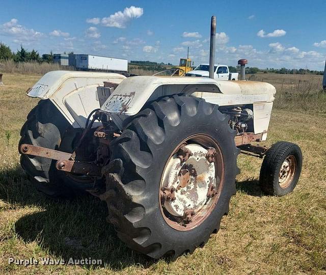 Image of David Brown 995 equipment image 4