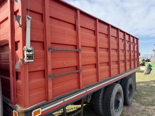 Image of Dodge D600 equipment image 4