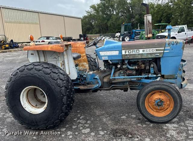 Image of Ford 3600 equipment image 3