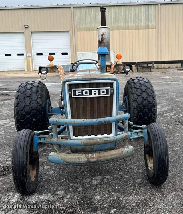 Image of Ford 3600 equipment image 1