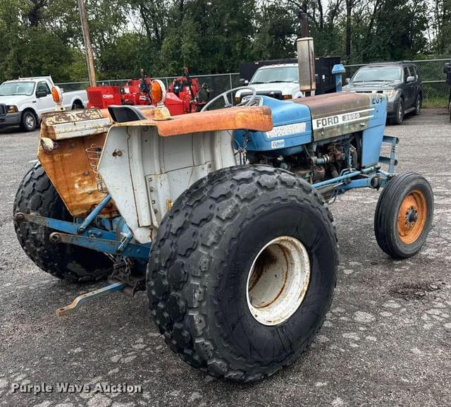 Image of Ford 3600 equipment image 4