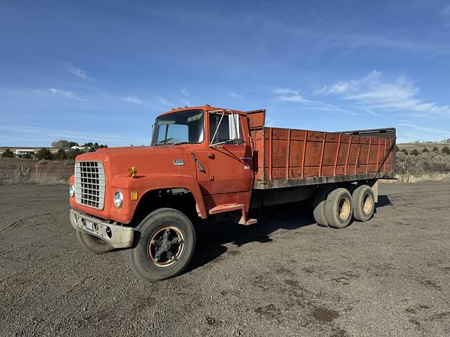 Image of Ford F-800 equipment image 1