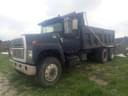 1975 Ford 9000 Image