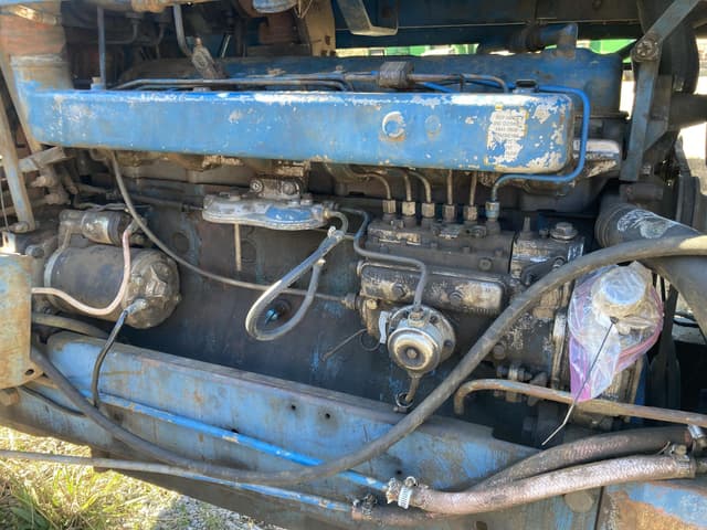 Image of Ford 9600 equipment image 2