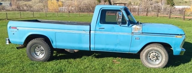 Image of Ford F-350 equipment image 2