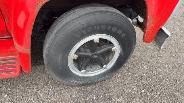 Image of Ford F-600 equipment image 3