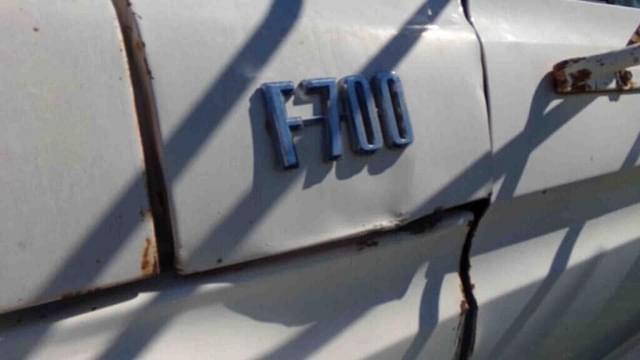 Image of Ford F-700 equipment image 1