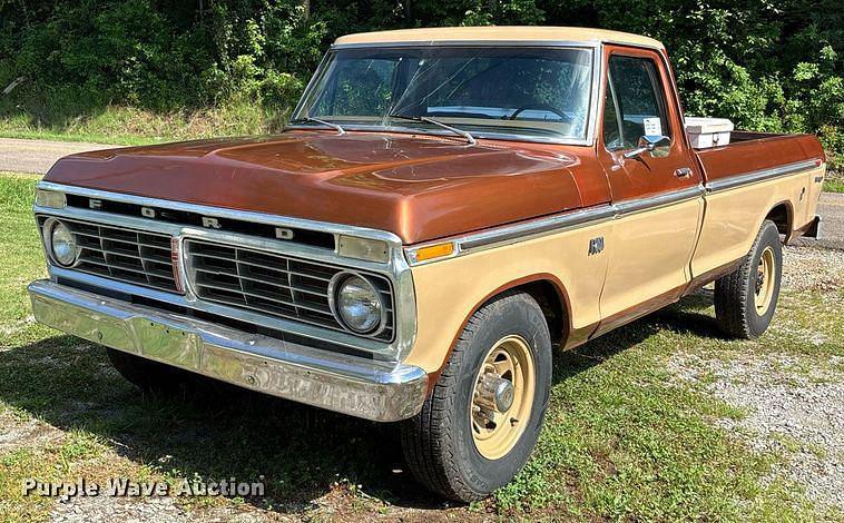 Image of Ford F-250 Primary image
