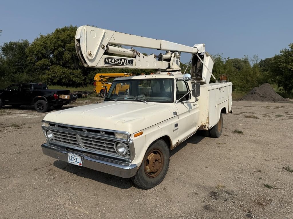 1975 Ford F-350 Equipment Image0