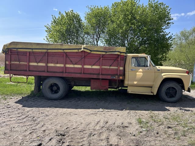 Image of Ford F-600 equipment image 3