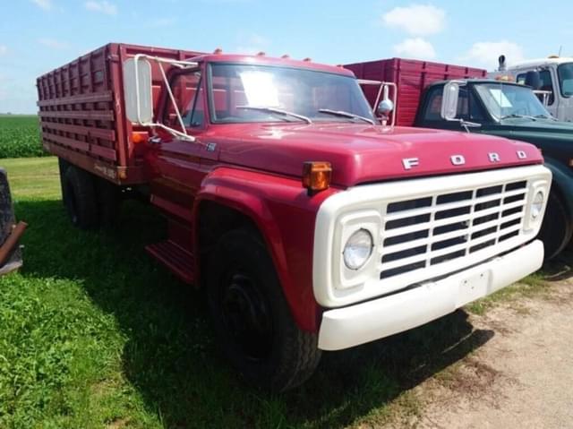 Image of Ford F-600 equipment image 1