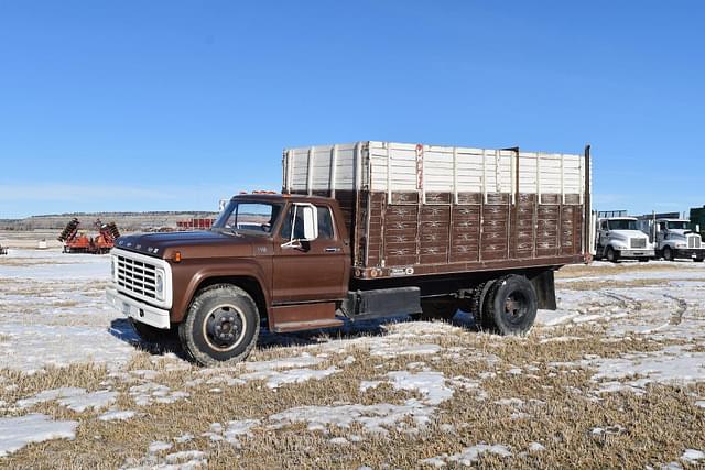 Image of Ford F-600 equipment image 1