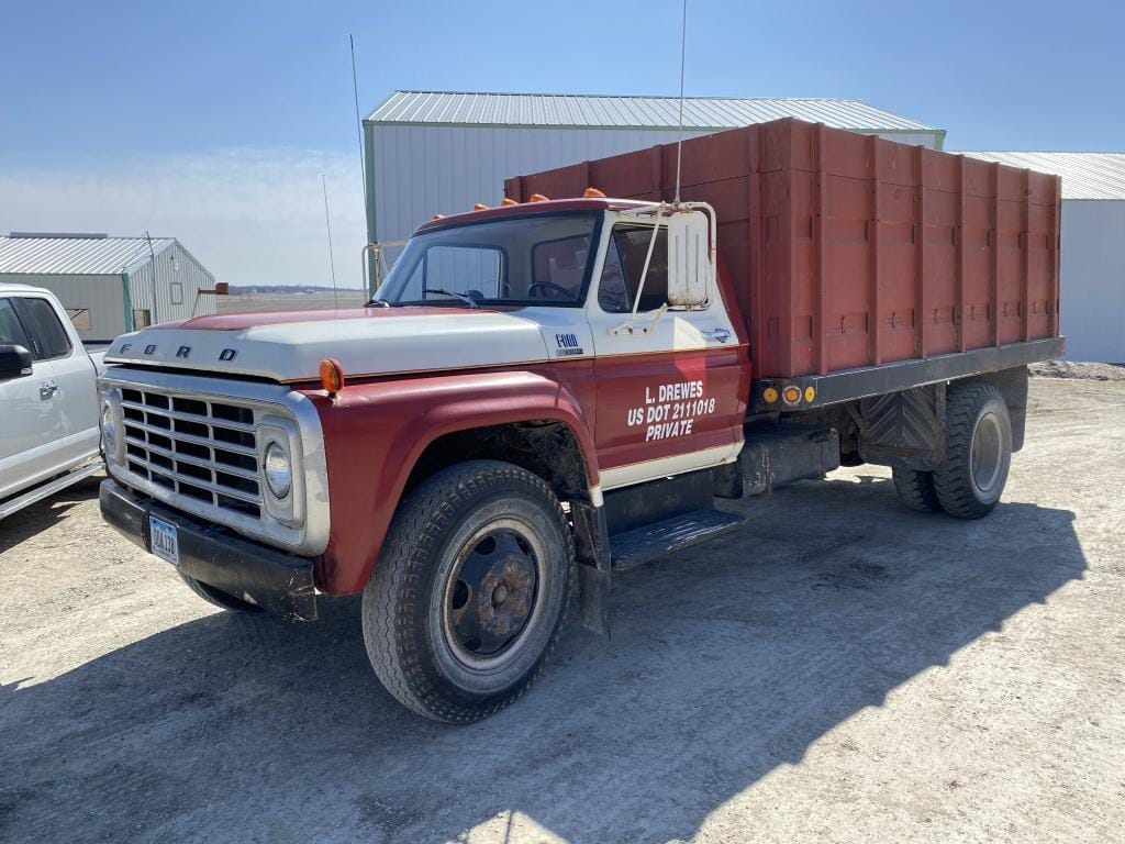 Main image Ford F600