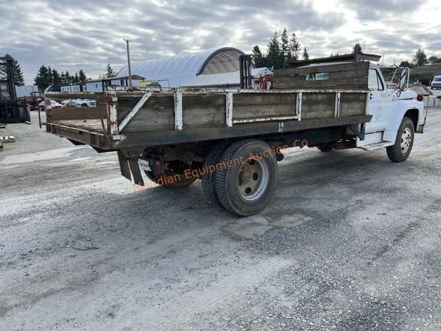 Image of Ford F-600 equipment image 4