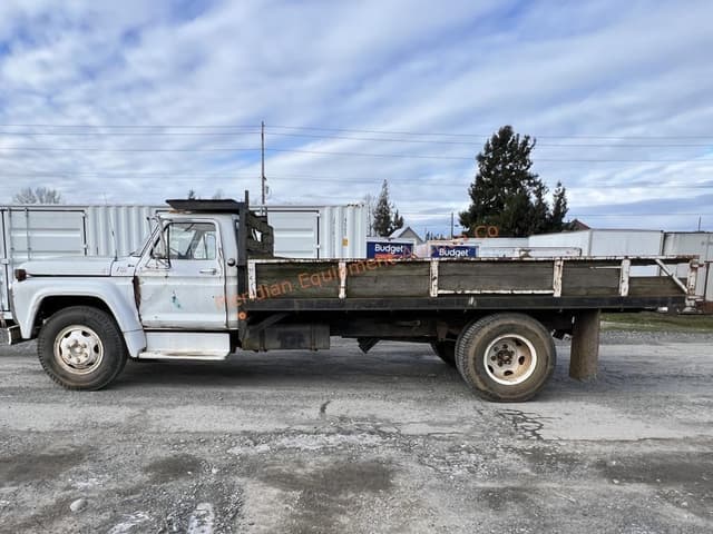 Image of Ford F-600 equipment image 1