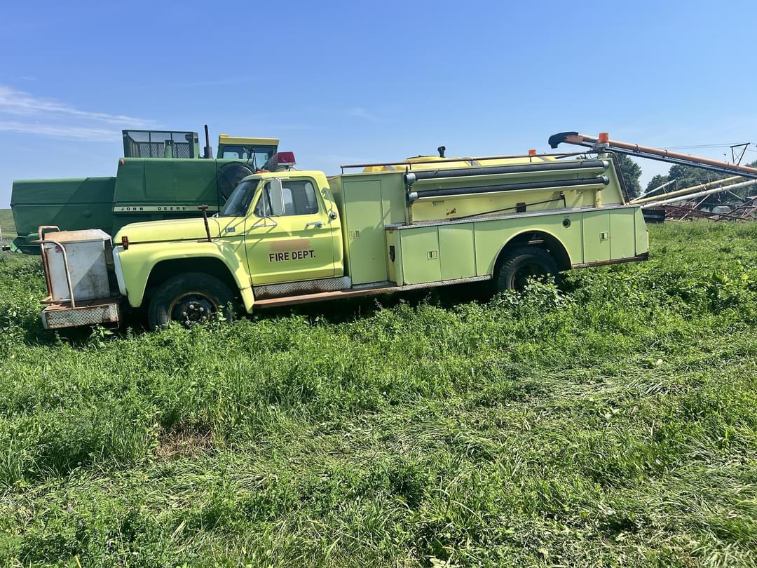 Image of Ford F-750 Primary image