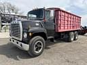 1975 Ford F-800 Image