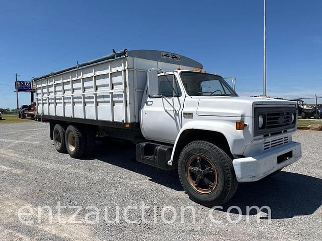 Image of GMC 6000 equipment image 2