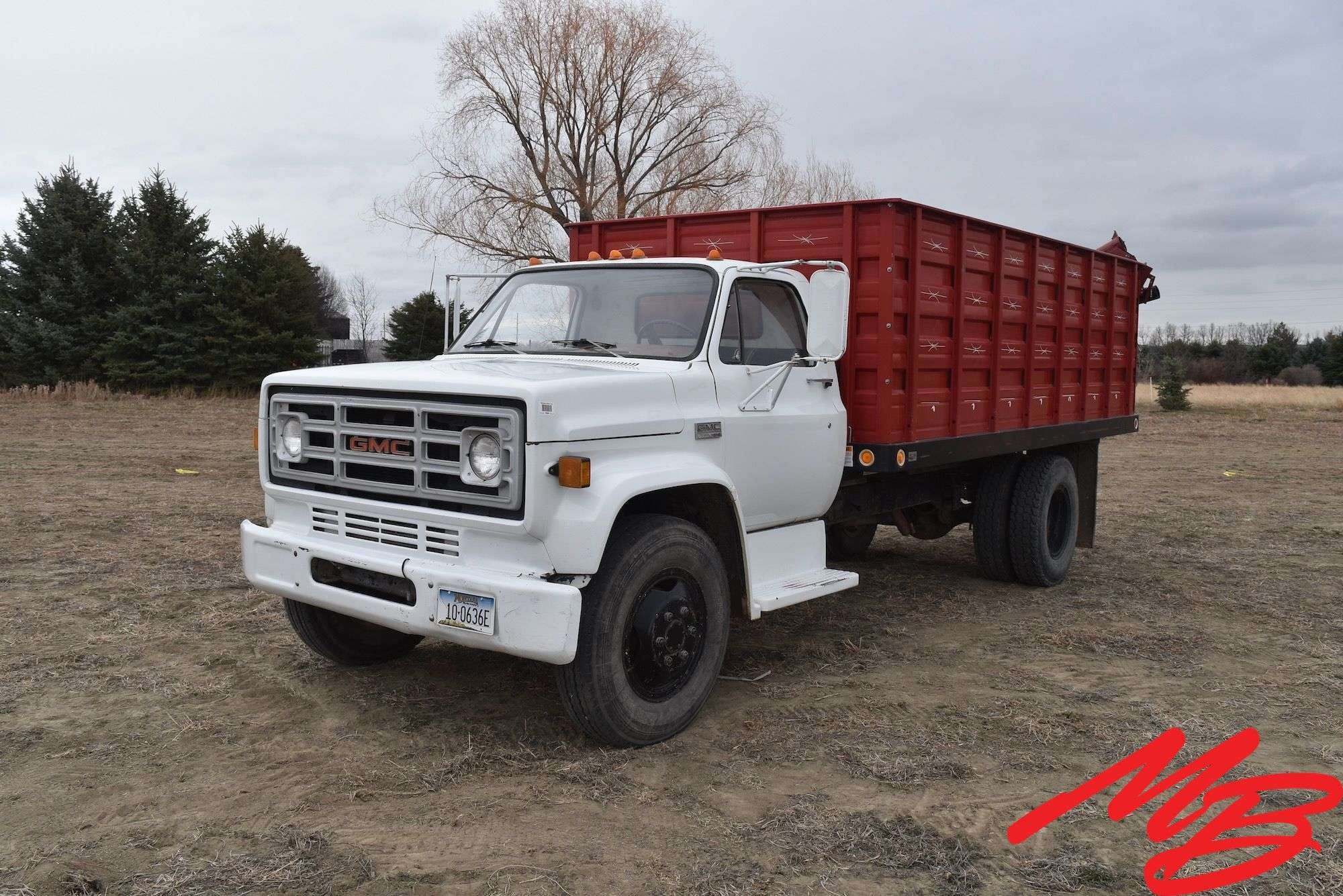 1975 GMC 6000 Equipment Image0