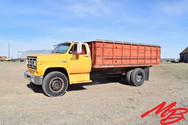 Image of GMC 6500 equipment image 1