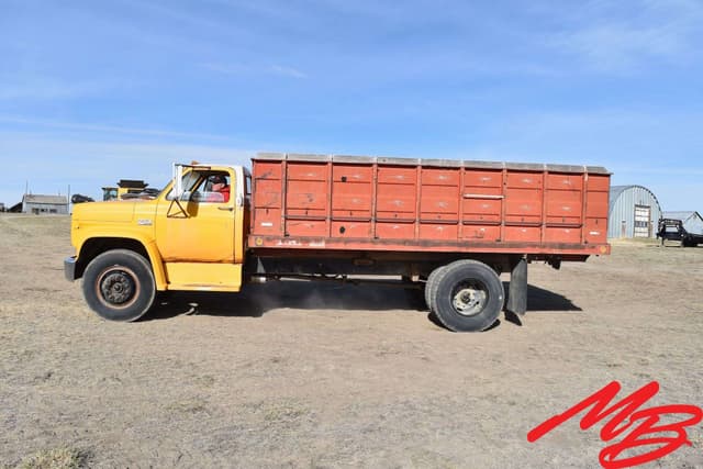 Image of GMC 6500 equipment image 2