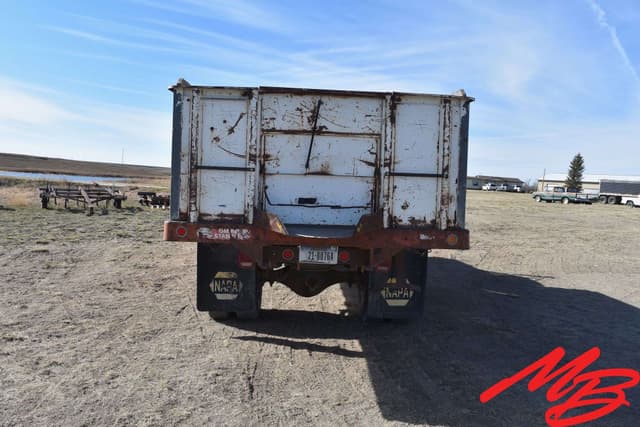 Image of GMC 6500 equipment image 4